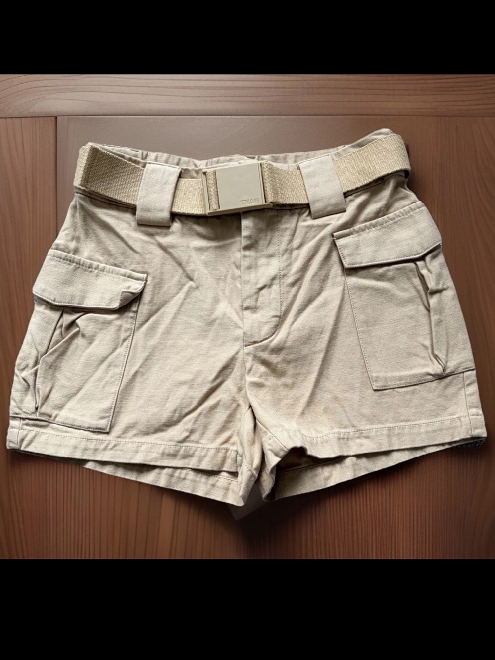 TNA Shorts Womens X-Small Khaki Belted Cargo Shorts